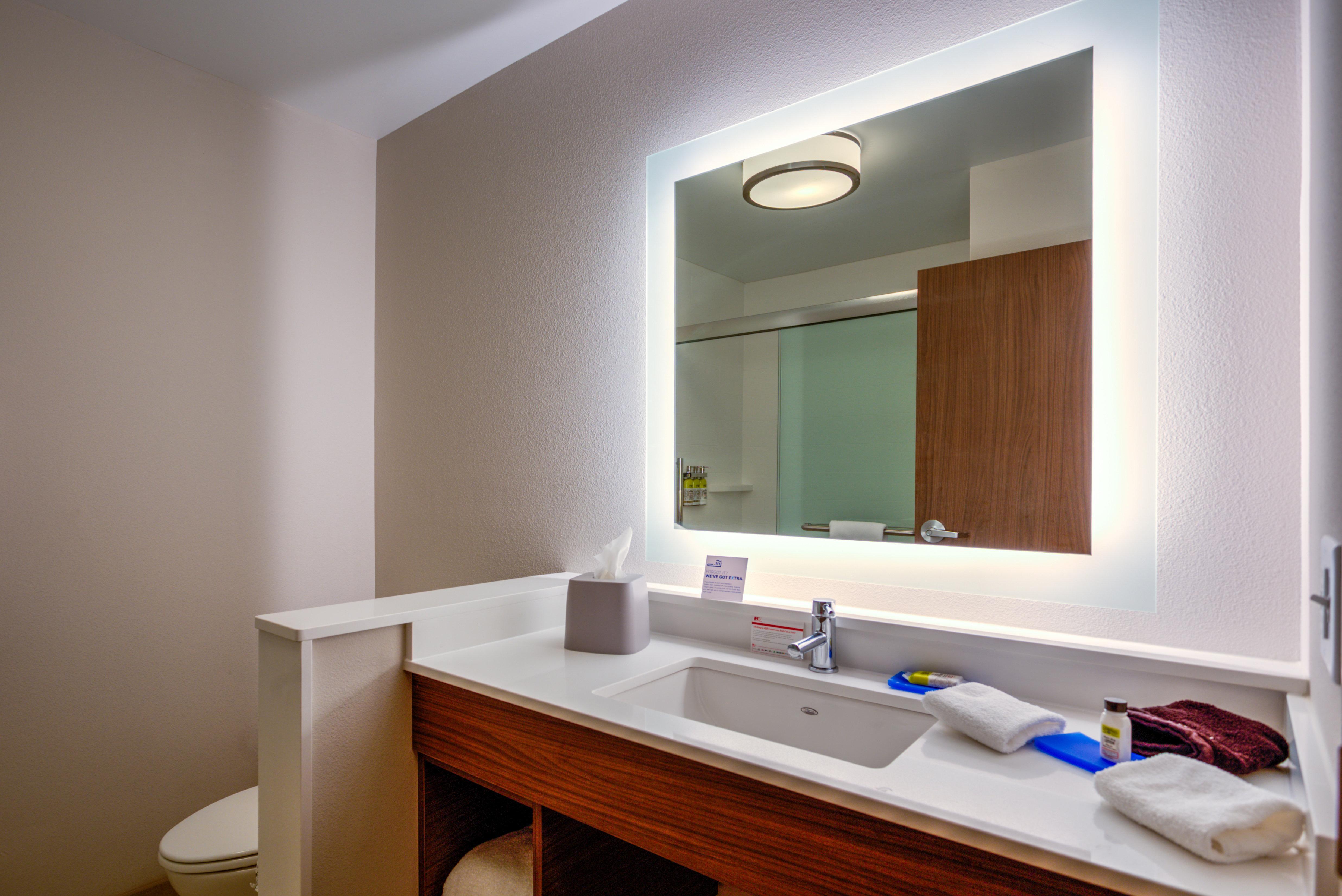 Holiday Inn Express & Suites Reedsville - State Coll Area, An Ihg Hotel Exterior foto