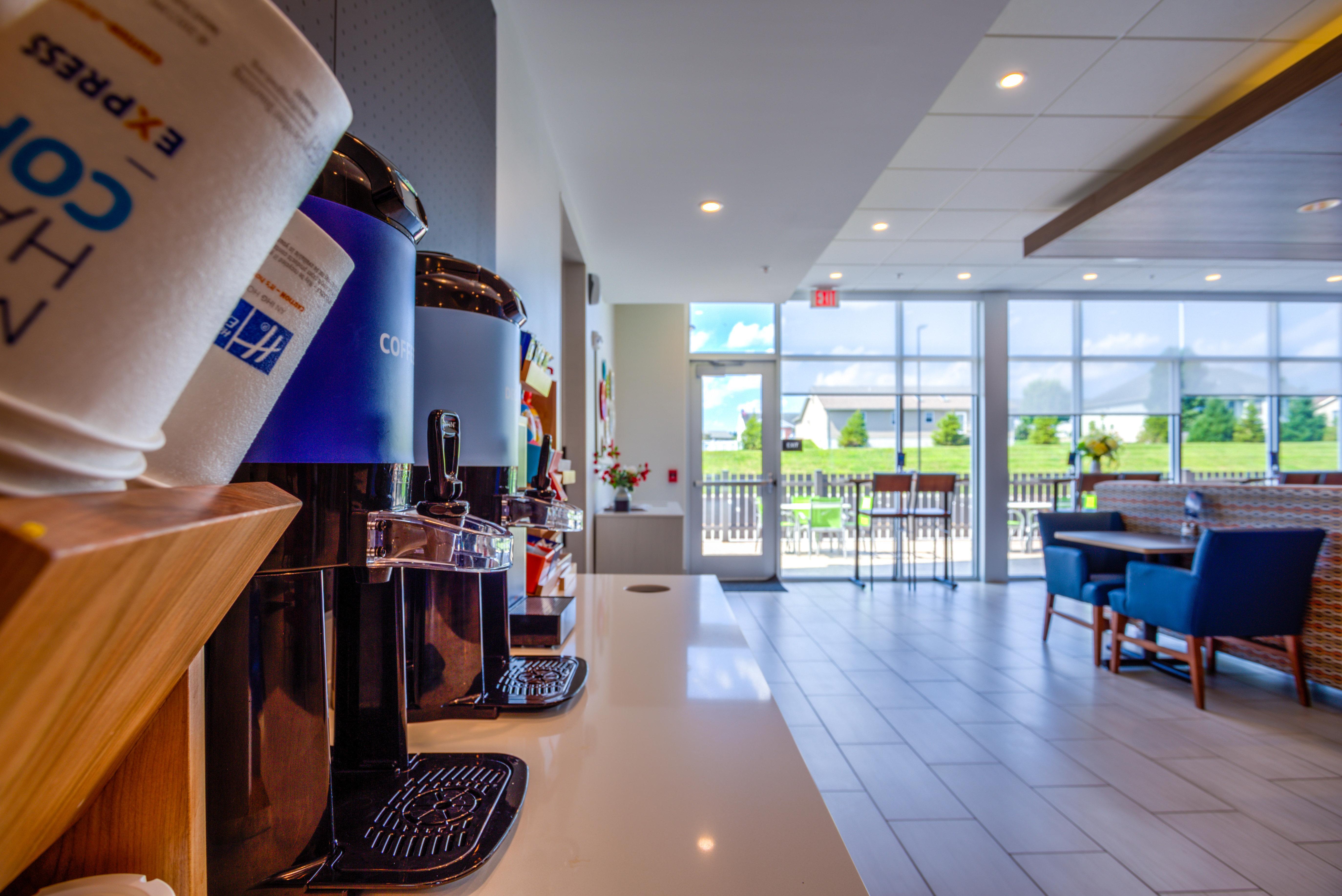 Holiday Inn Express & Suites Reedsville - State Coll Area, An Ihg Hotel Exterior foto